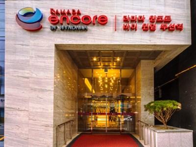 Ramada Encore By Wyndham Busan Station Hotell Exteriör bild